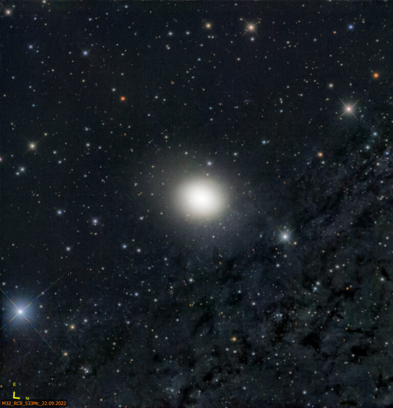 M32